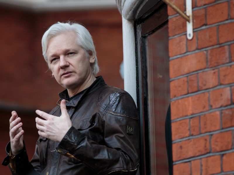 Julian Assange speaks to the media from the balcony of the Embassy Of Ecuador on May 19, 2017 in London, England. Photo by Jack Taylor/Getty Images