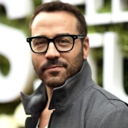 Jeremy Piven Goes Berserk After Sex Jokes Bomb at Domestic Violence Event: ‘F*ck You All’