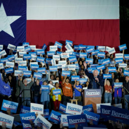 Bernie Sanders Campaign Claims 28,000 Attendees Across 4 Texas Rallies