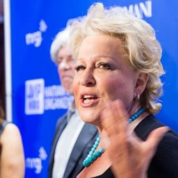 Bette Midler: ‘Too Bad’ Pelosi Didn’t ‘Throw That Blizzard of Lies Right Back in’ Trump’s Face