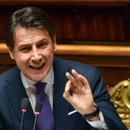 Italians Call for Resignation of PM Conte as Lockdown Extended