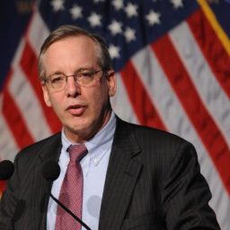 Ex-NY Fed Chief Dudley Predicts Interest Rates Going Much Higher Than Expected