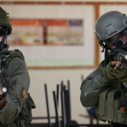 Report: Israeli Ex-Commandos Secretly Train Ukrainian Civilians